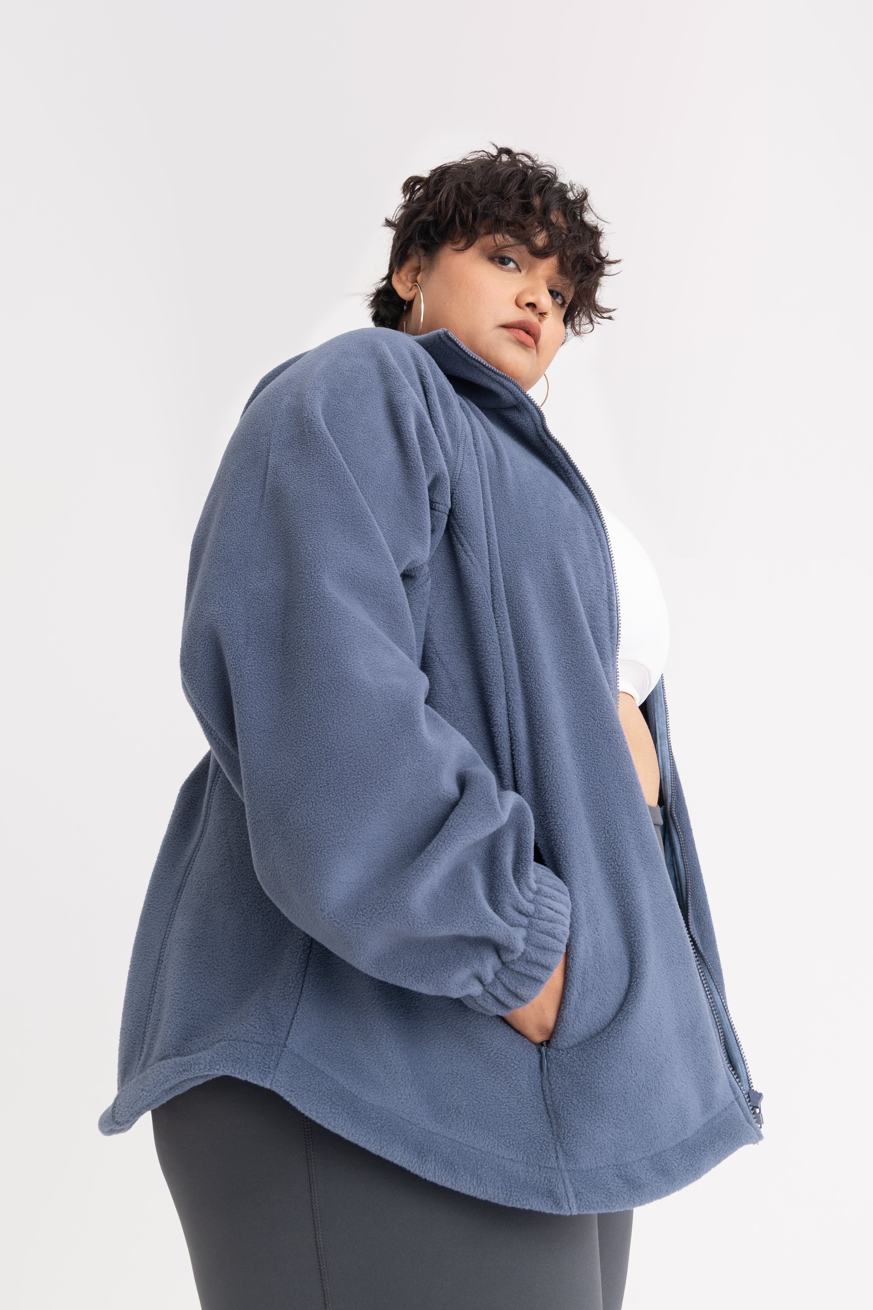 FuzzyFleece Form Jacket: Mauve
