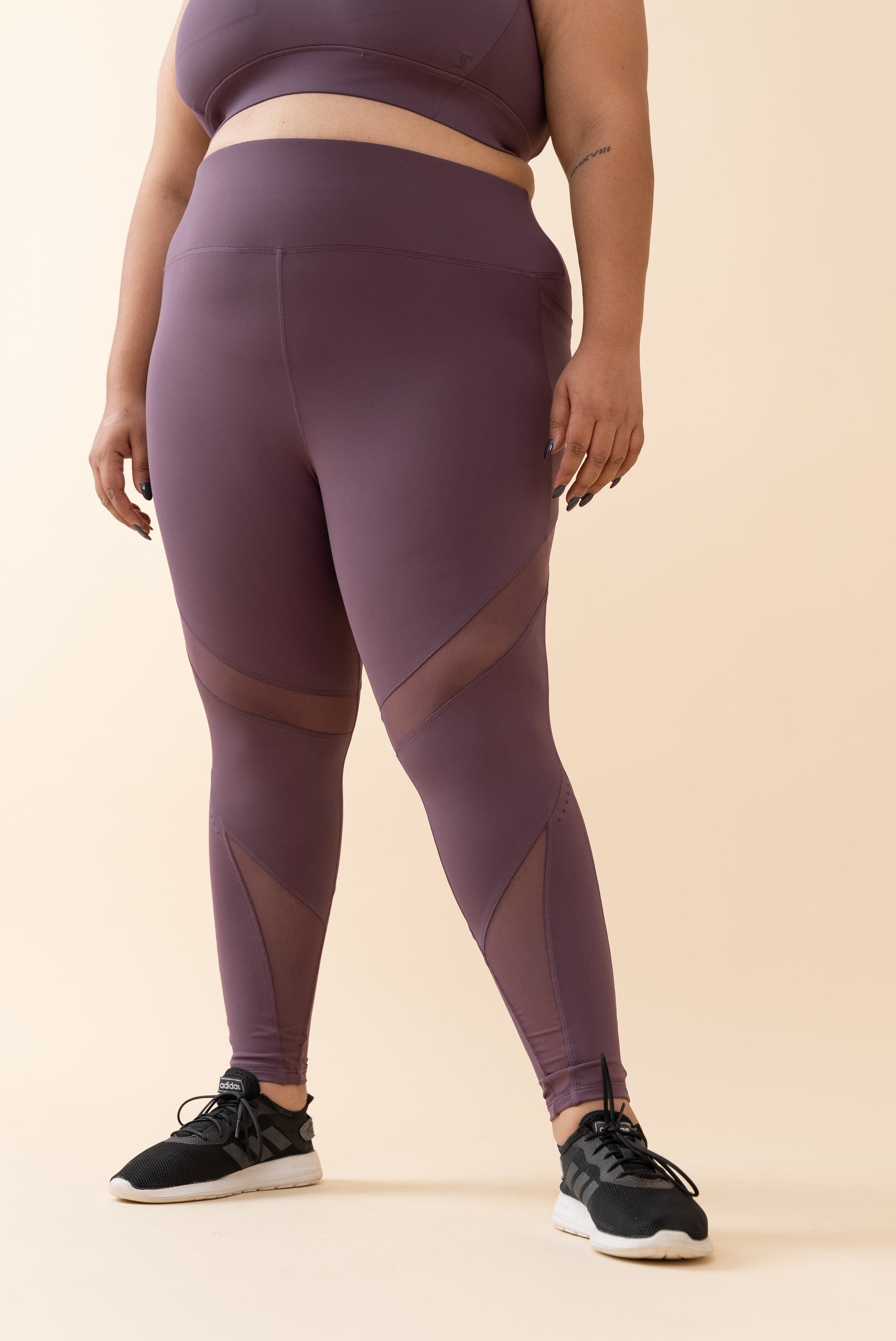 Vent it Out Legging: Black - Spirit Animal