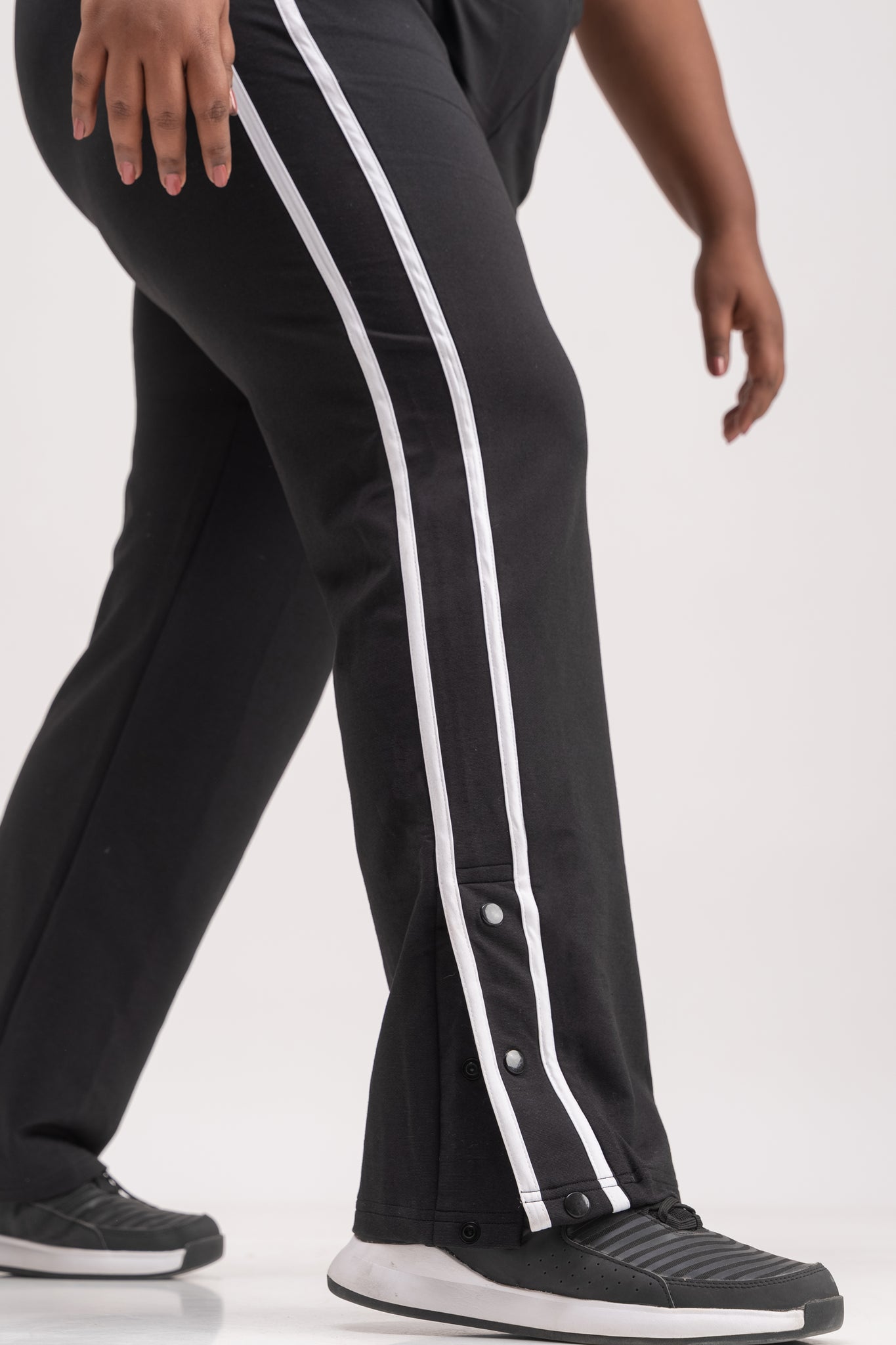 Girl On Track Pant
